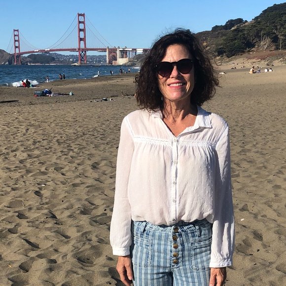 Meet your Posher, Julianna - Picture 1 of 1